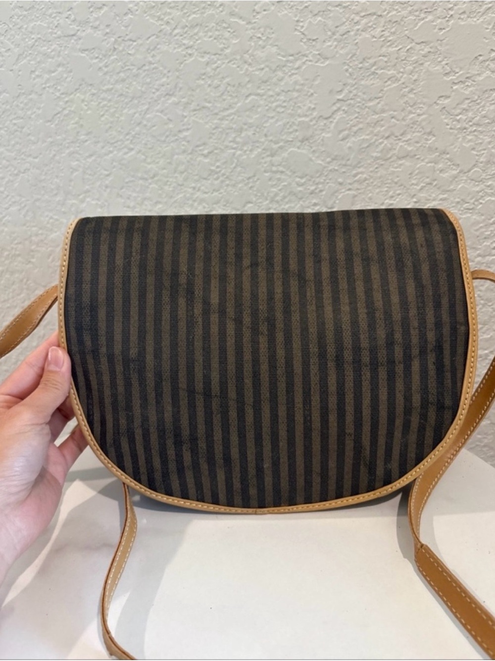 Fendi Vintage Pequín Stripe
Crossbody Bag - Picture 2 of 15
